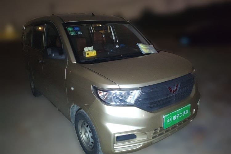 Used Wuling Hongguang V 2019 1.5L Base Version China VI LAR Front Right 45 Deg