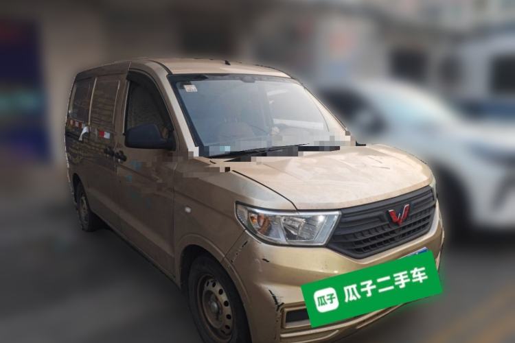 Used Wuling Hongguang V 2019 1.5L Jingqu Edition Sealed-Window Vehicle China VI LAR Front Right 45 Deg