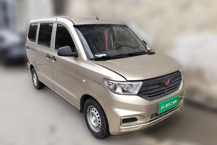 Used Wuling Hongguang V 2019 1.5L Base Version China VI LAR Front Right 45 Deg