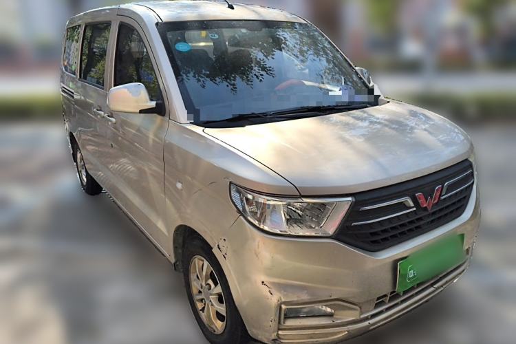 Used Wuling Hongguang V 2019 1.5L Enjoyment Version China VI LAR Front Right 45 Deg