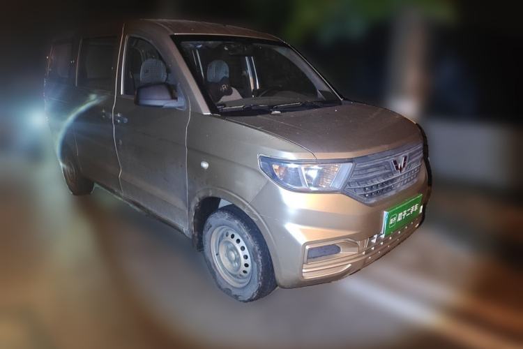 Used Wuling Hongguang V 2019 1.5L Jingqu Version China VI LAR Front Right 45 Deg