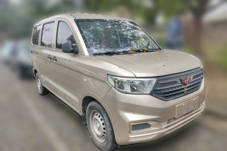 Used Wuling Hongguang V 2019 1.5L Jingqu Version China VI LAR Front Right 45 Deg