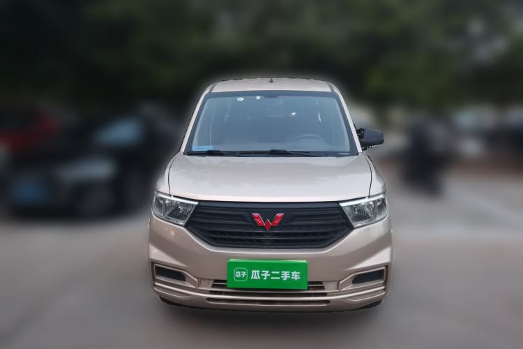 Used Wuling Hongguang V 2019 1.5L Standard Version China VI LAR Front
