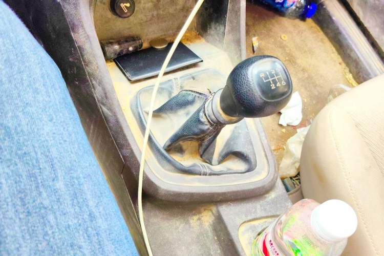 Used Wuling Hongguang V 2019 1.5L Jingqu Version China VI LAR Gear Lever