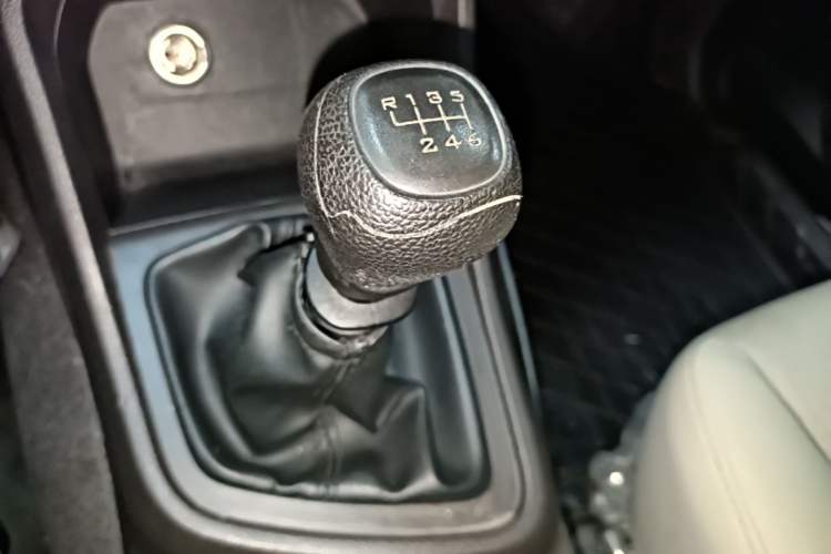 Used Wuling Hongguang V 2019 1.5L Enjoyment Version China VI LAR Gear Lever