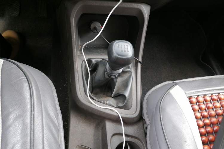 Used Wuling Hongguang V 2019 1.5L Jingqu Version China VI LAR Gear Lever