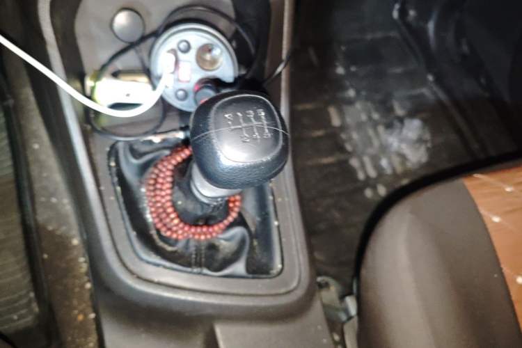 Used Wuling Hongguang V 2019 1.5L Base Version China VI LAR Gear Lever