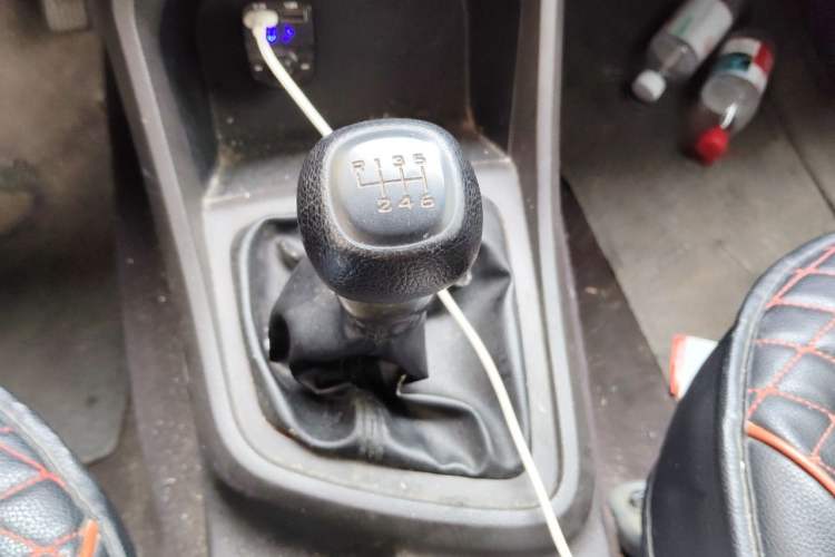 Used Wuling Hongguang V 2019 1.5L Base Version China VI LAR Gear Lever