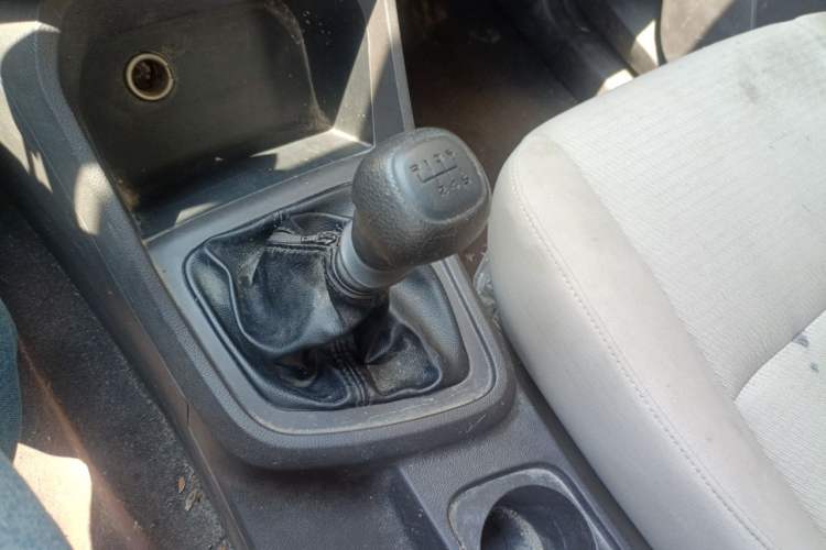 Used Wuling Hongguang V 2019 1.5L Base Version China VI LAR Gear Lever