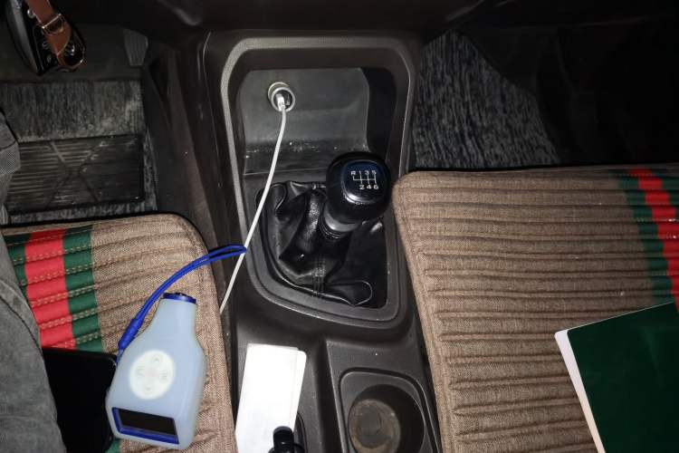 Used Wuling Hongguang V 2019 1.5L Standard Version China VI LAR Gear Lever