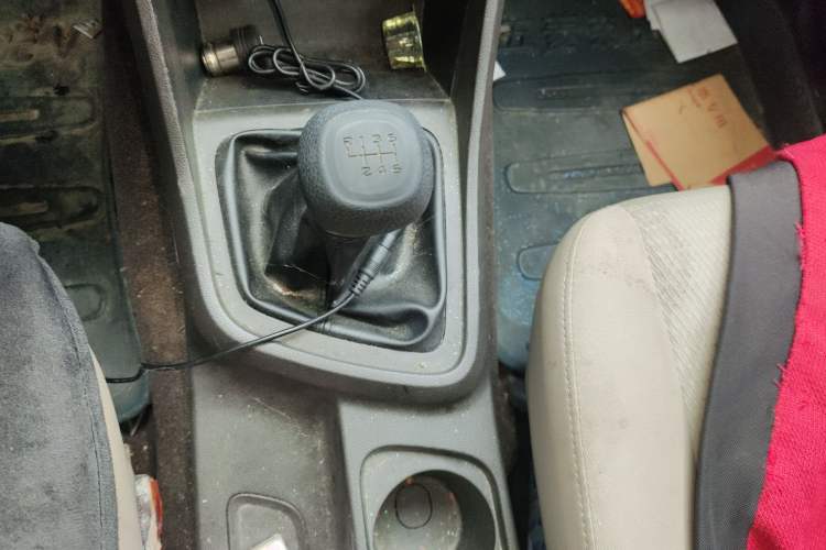 Used Wuling Hongguang V 2019 1.5L Jingqu Version China VI LAR Gear Lever