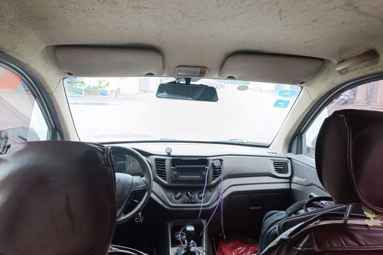 Used Wuling Hongguang V 2019 1.5L Base Version China VI LAR Headliner