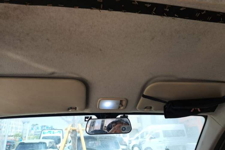 Used Wuling Hongguang V 2019 1.5L Standard Version China VI LAR Headliner