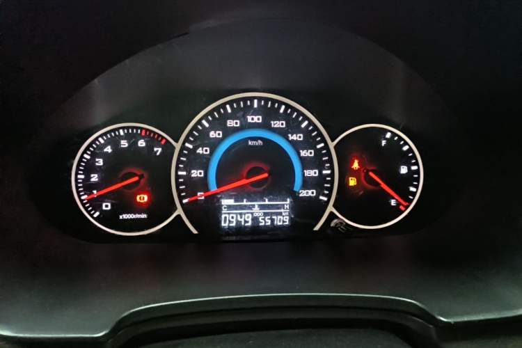 Used Wuling Hongguang V 2019 1.5L Enjoyment Version China VI LAR Instrument Cluster