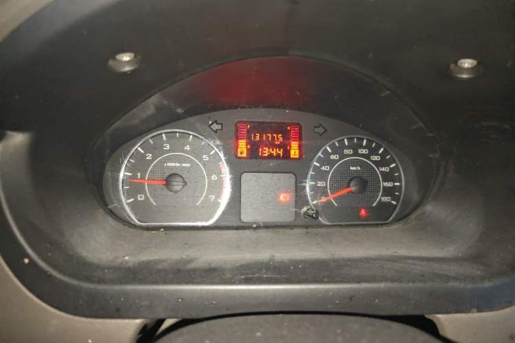 Used Wuling Hongguang V 2019 1.5L Base Window-Sealed Vehicle China VI LAR Instrument Cluster