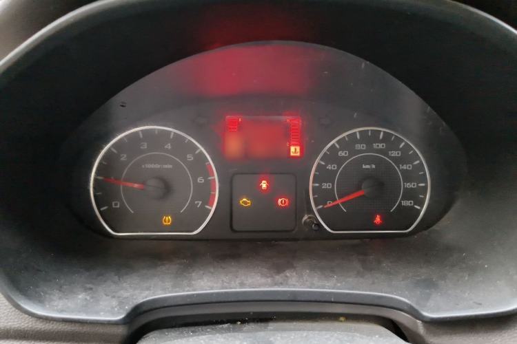 Used Wuling Hongguang V 2019 1.5L Base Version China VI LAR Instrument Cluster