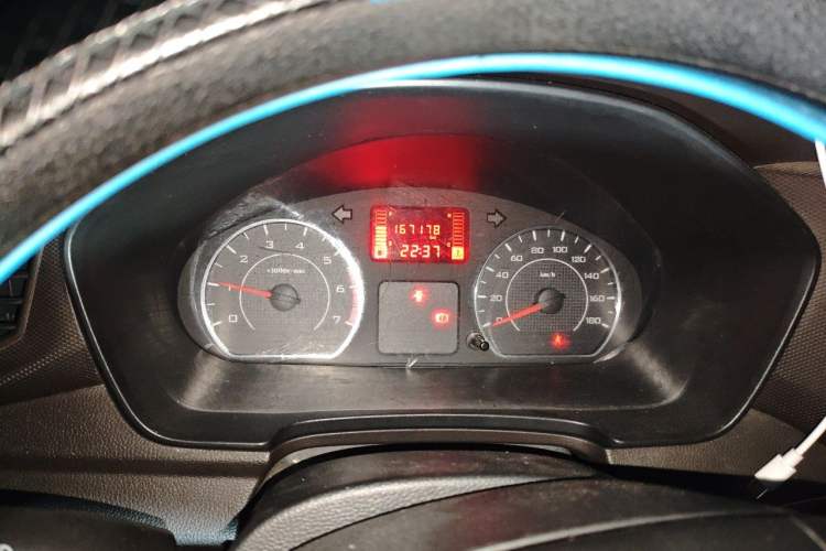Used Wuling Hongguang V 2019 1.5L Base Version China VI LAR Instrument Cluster