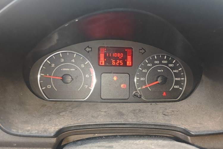 Used Wuling Hongguang V 2019 1.5L Jingqu Edition Sealed-Window Vehicle China VI LAR Instrument Cluster