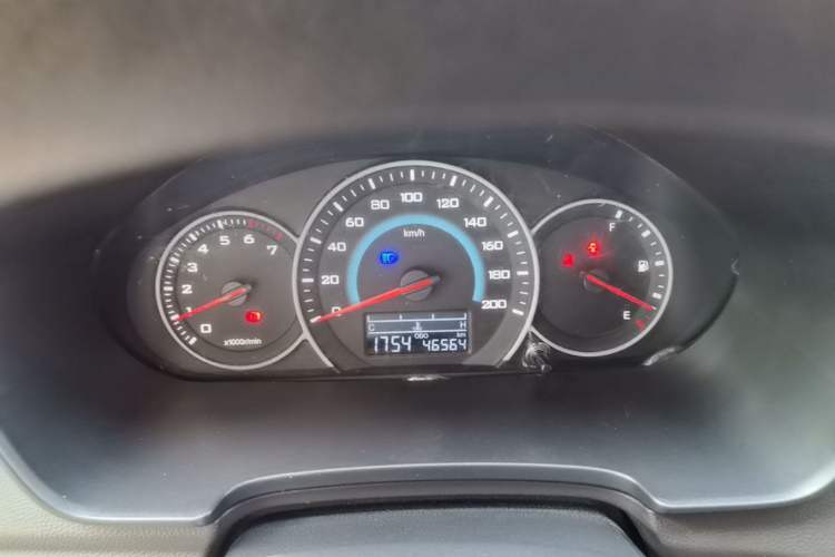 Used Wuling Hongguang V 2019 1.5L Enjoyment Version China VI LAR Instrument Cluster
