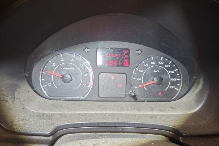 Used Wuling Hongguang V 2019 1.5L Jingqu Version China VI LAR Instrument Cluster