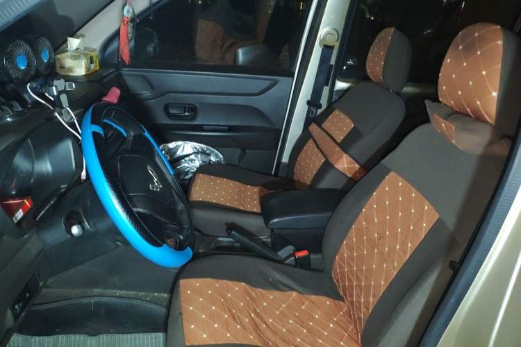 Used Wuling Hongguang V 2019 1.5L Base Version China VI LAR Left Front Seat