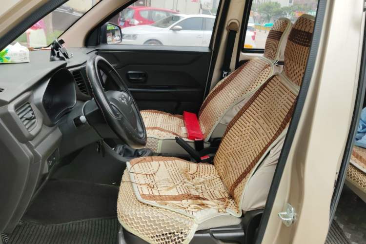 Used Wuling Hongguang V 2019 1.5L Base Version China VI LAR Left Front Seat