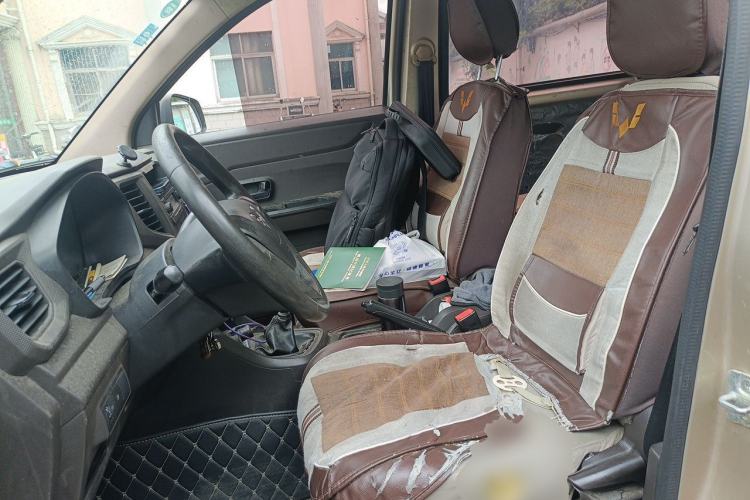 Used Wuling Hongguang V 2019 1.5L Base Version China VI LAR Left Front Seat