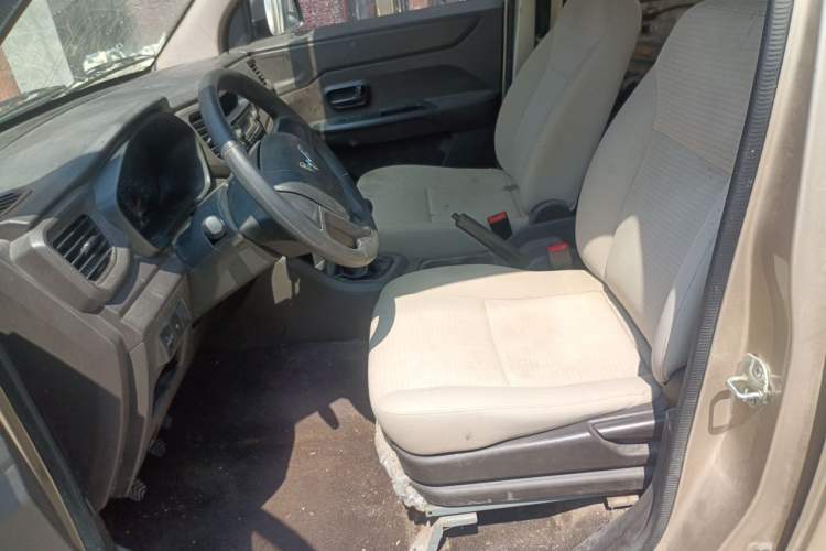 Used Wuling Hongguang V 2019 1.5L Base Version China VI LAR Left Front Seat