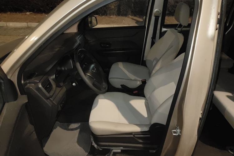 Used Wuling Hongguang V 2019 1.5L Jingqu Version China VI LAR Left Front Seat