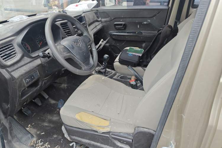 Used Wuling Hongguang V 2019 1.5L Standard Version China VI LAR Left Front Seat