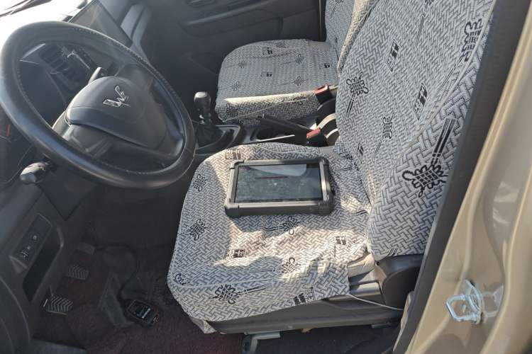 Used Wuling Hongguang V 2019 1.5L Jingqu Edition Sealed-Window Vehicle China VI LAR Left Front Seat