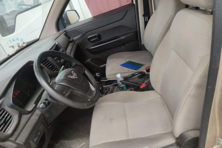 Used Wuling Hongguang V 2019 1.5L Jingqu Version China VI LAR Left Front Seat