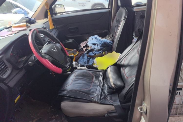 Used Wuling Hongguang V 2019 1.5L Jingqu Version China VI LAR Left Front Seat