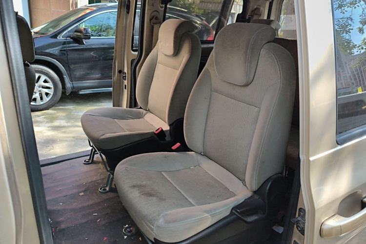 Used Wuling Hongguang V 2019 1.5L Enjoyment Version China VI LAR Left Rear Seat