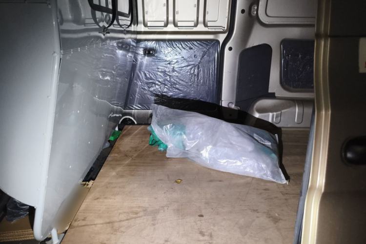 Used Wuling Hongguang V 2019 1.5L Jingqu Edition Sealed-Window Vehicle China VI LAR Left Rear Seat