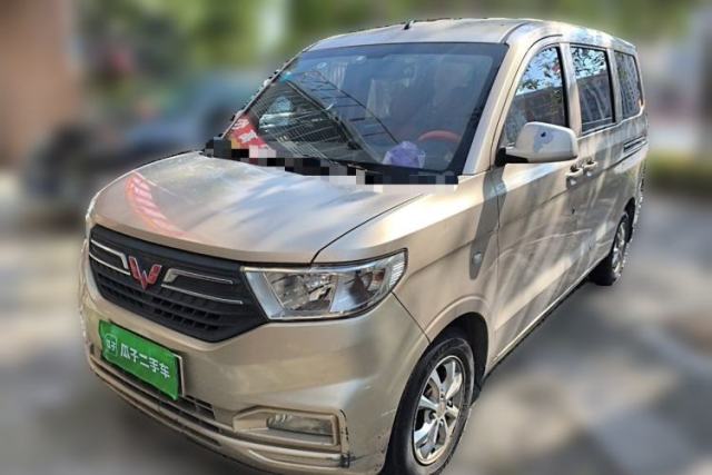 Used Wuling Hongguang V 2019 1.5L Enjoyment Version China VI LAR
