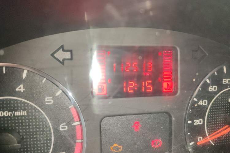 Used Wuling Hongguang V 2019 1.5L Jingqu Version China VI LAR Odometer Close Up