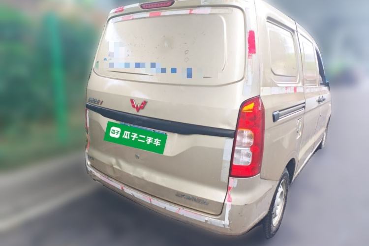 Used Wuling Hongguang V 2019 1.5L Jingqu Edition Sealed-Window Vehicle China VI LAR Rear Right 45 Deg
