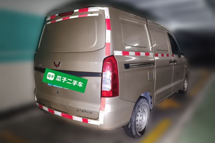 Used Wuling Hongguang V 2019 1.5L Jingqu Edition Sealed-Window Vehicle China VI LAR Rear Right 45 Deg