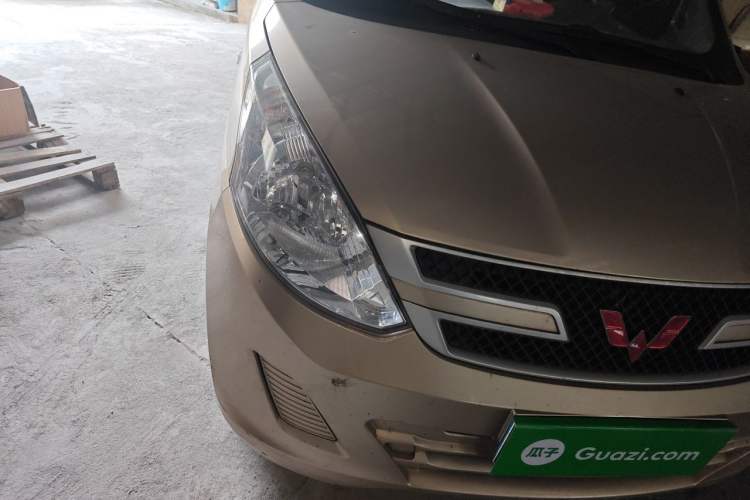 Used Wuling Hongguang V 2019 1.5L Base Window-Sealed Vehicle China VI LAR Right Front Headlight