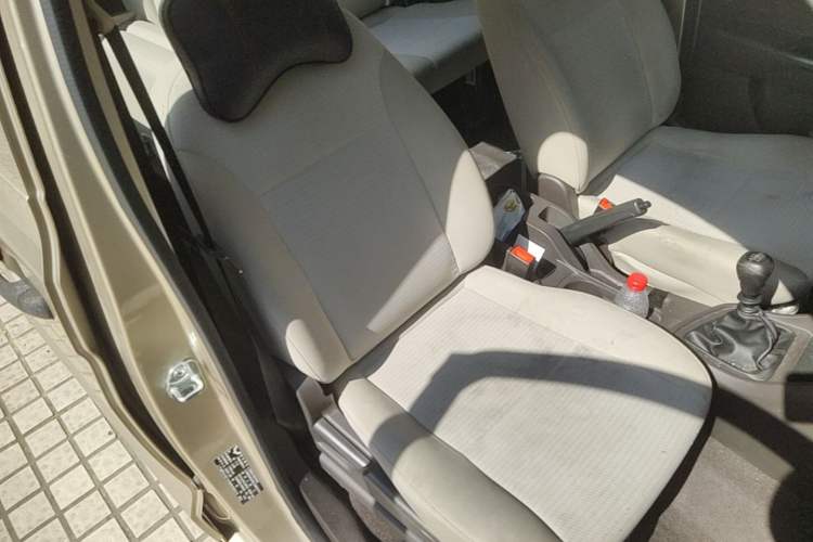 Used Wuling Hongguang V 2019 1.5L Jingqu Version China VI LAR Right Front Seat