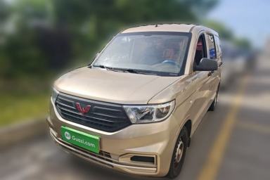 Used Wuling Hongguang V 2019 1.5L Jingqu Version China VI LAR