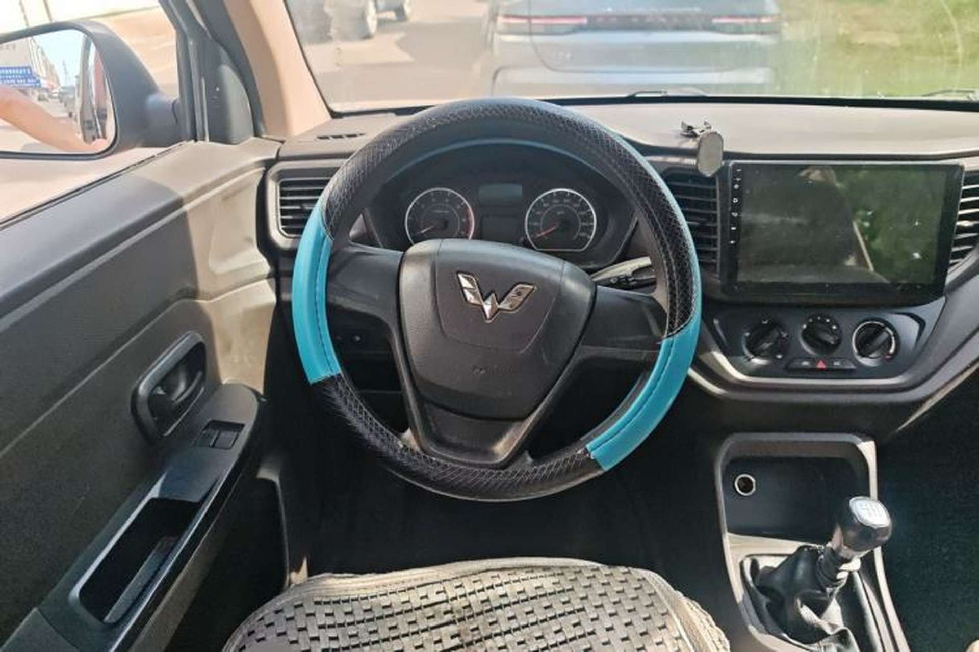 Used Wuling Hongguang V 2019 1.5L Jingqu Version China VI LAR Steering Wheel