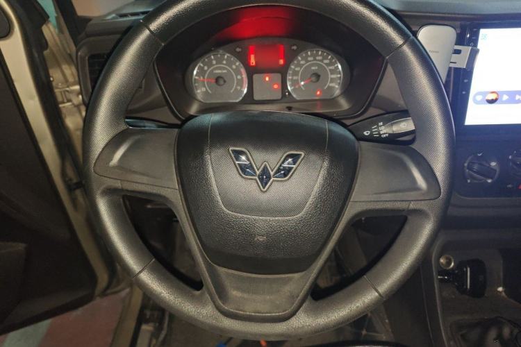 Used Wuling Hongguang V 2019 1.5L Jingqu Version China VI LAR Steering Wheel