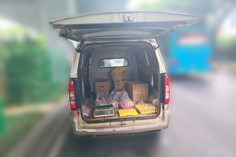Used Wuling Hongguang V 2019 1.5L Jingqu Edition Sealed-Window Vehicle China VI LAR Trunk