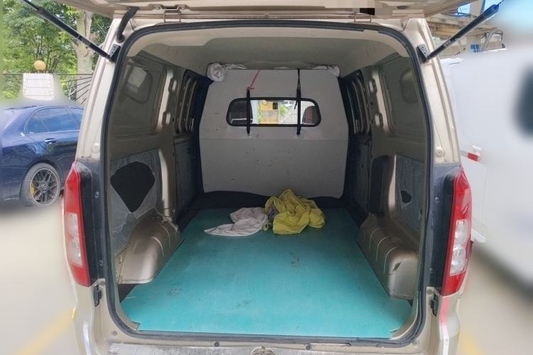 Used Wuling Hongguang V 2019 1.5L Jingqu Edition Sealed-Window Vehicle China VI LAR Trunk