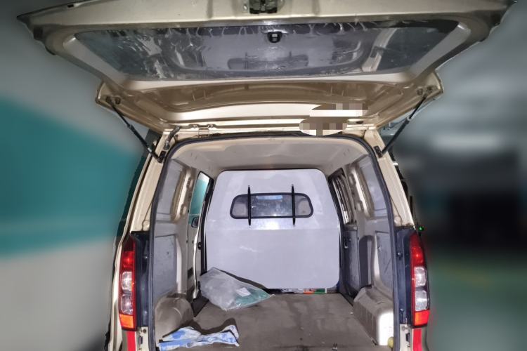 Used Wuling Hongguang V 2019 1.5L Jingqu Edition Sealed-Window Vehicle China VI LAR Trunk