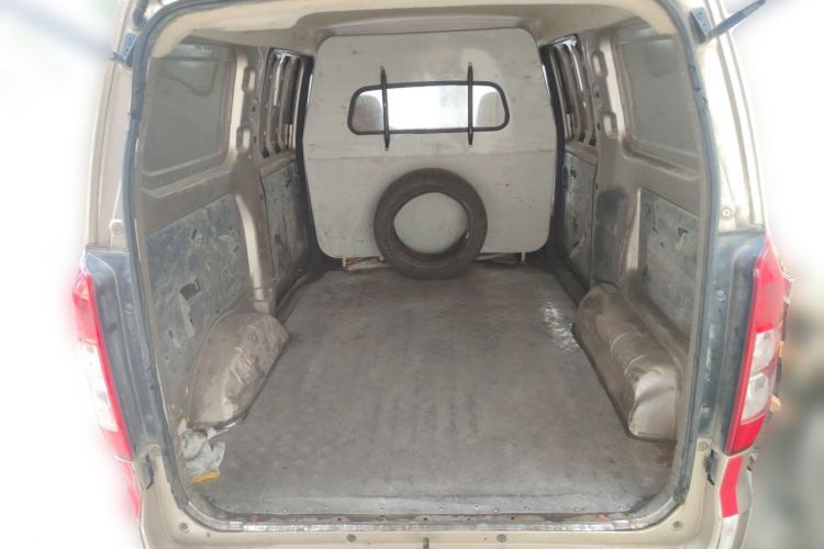 Used Wuling Hongguang V 2019 1.5L Jingqu Version China VI LAR Trunk