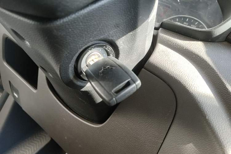 Used Wuling Hongguang V 2019 1.5L Jingqu Version China VI LAR Vehicle Key