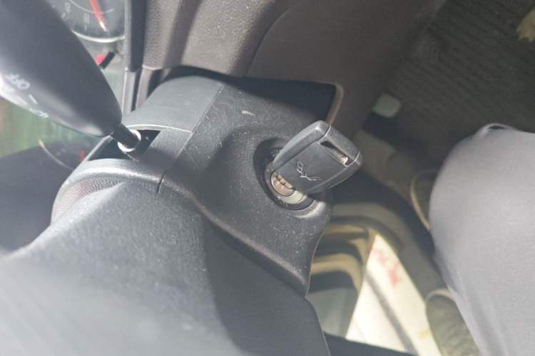 Used Wuling Hongguang V 2019 1.5L Jingqu Edition Sealed-Window Vehicle China VI LAR Vehicle Key